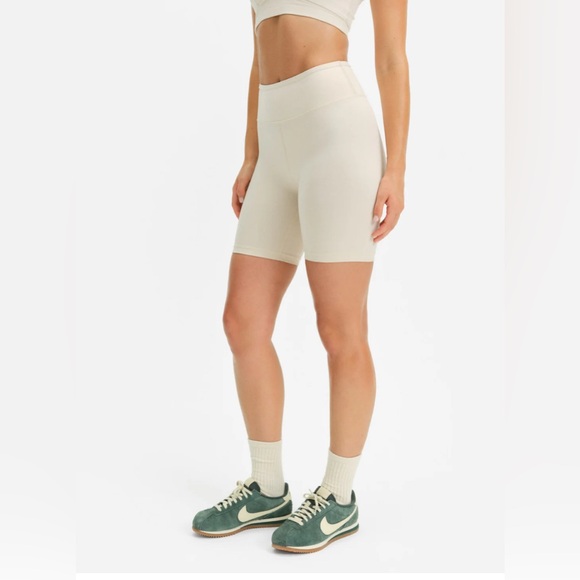 Mate the label set NWT - Picture 2 of 6